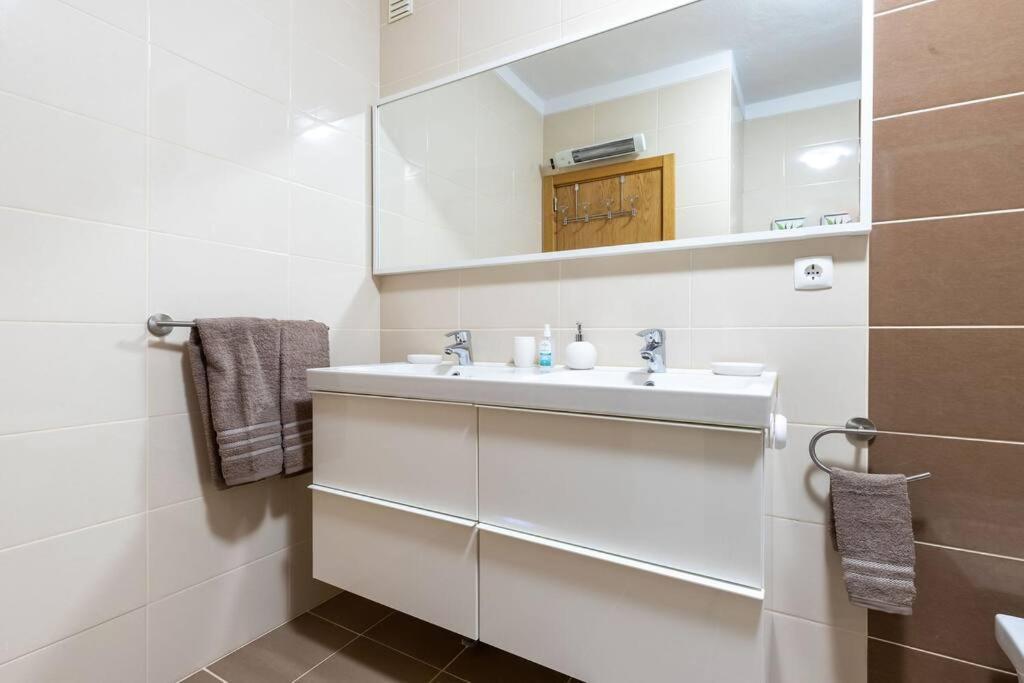Lovely One Bedroom Apartment In Alvor Exterior photo